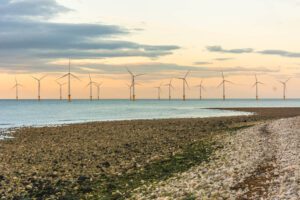  Ed Miliband launches state-backed offshore wind initiative