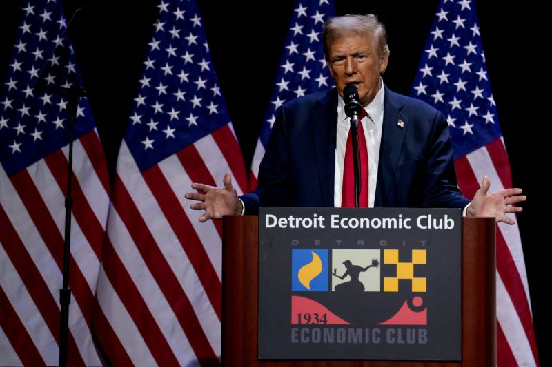  Harris, Democrats seize on Trump comments insulting Detroit