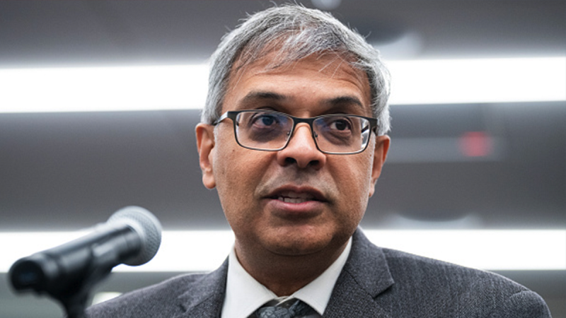  Jay Bhattacharya, prominent physician and economist, nominated by Trump for NIH director