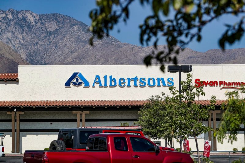  Kroger and Albertsons are spending billions to reward shareholders after their blocked merger