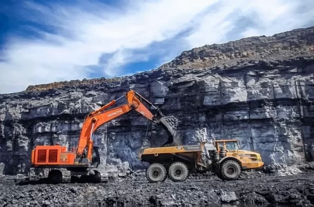 Mine Sites Leveraging AI, Predictive Technology to Boost Efficiency and Protect Workers