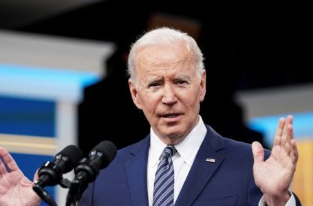 Biden maintains he will not enforce TikTok ban, plans to punt to Trump administration