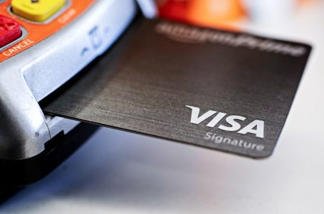 The fight over credit card swipe fees enters a new year with no end in sight