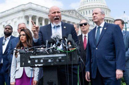 House Freedom Caucus draws battle lines on reconciliation fight after presenting plan to Trump