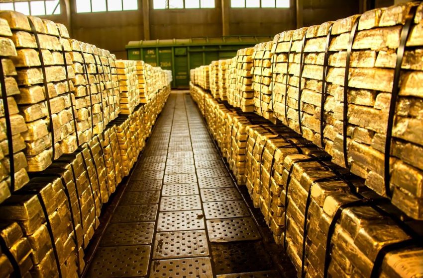  Mali Enforces Gold Seizure at Barrick Gold’s Mine