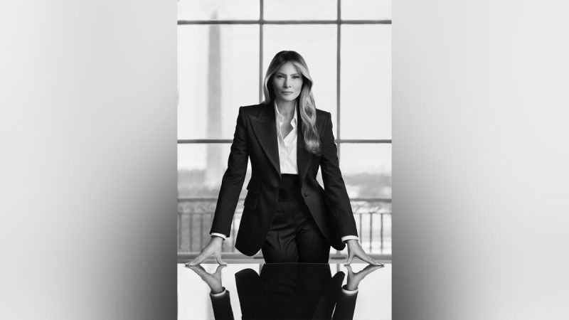  First lady Melania Trump’s new official portrait revealed