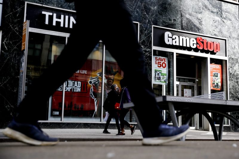  GameStop, MicroStrategy shares rise after Ryan Cohen posts photo with Michael Saylor