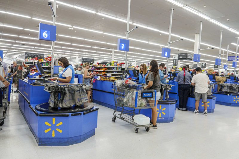  Walmart is getting a bump from a surprising cohort: Wealthier shoppers