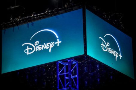 Disney tops quarterly profit estimates but starts to lose Disney+ streaming subscribers