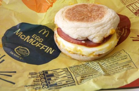 Bucking trend, McDonald’s vows no egg surcharges as it preps $1 Egg McMuffin Day