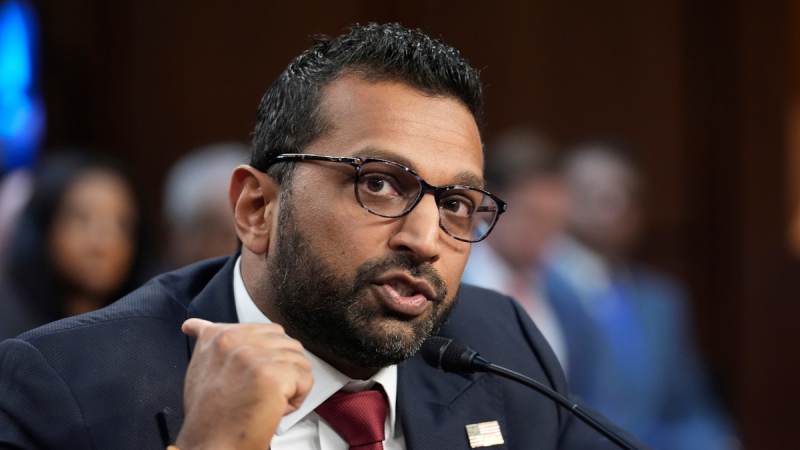  Kash Patel’s nomination to lead FBI faces first major Senate hurdle