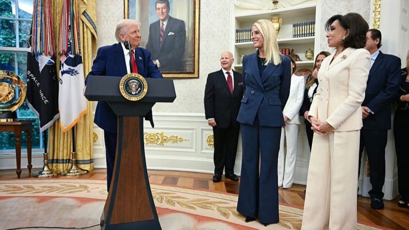 Jeanine Pirro sworn in as interim US attorney, pledging ‘no more mercy for criminals’