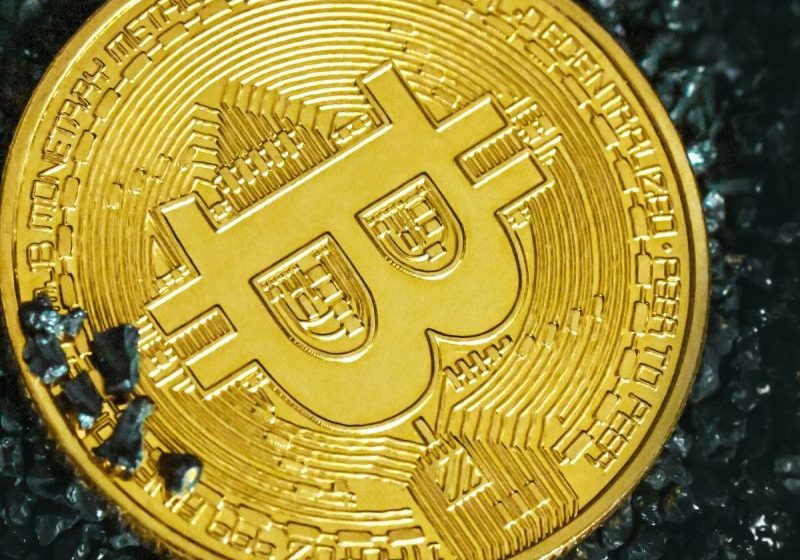 Crypto News to Know: Big US Banks Mull Crypto Re-entry Under Softer Rules, GameStop Buys US$513M in Bitcoin