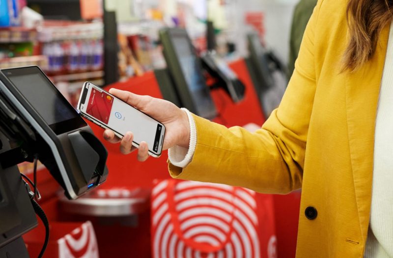 Lawsuit accuses Apple of stealing trade secrets to create Apple Pay