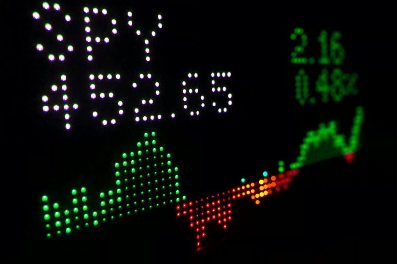 Crypto Market Update: CoinShares Prepares for Nasdaq Listing, Robinhood Secures S&P 500 Spot