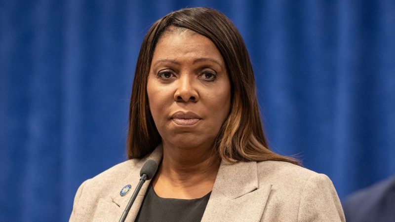 As Trump gives DOJ marching orders, a clear double standard emerges