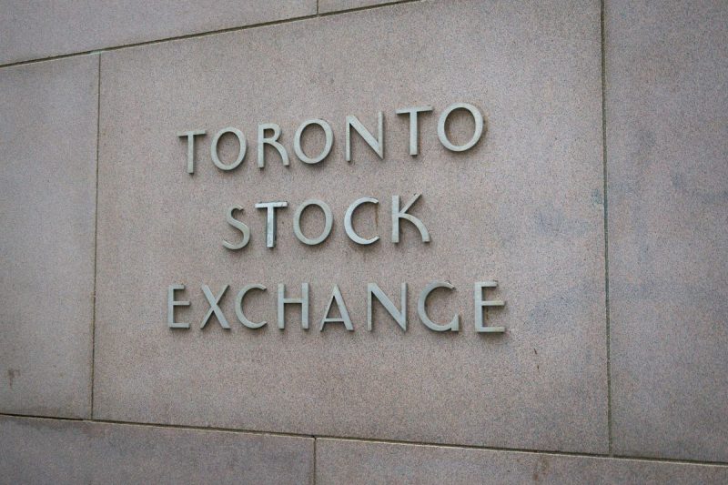 Newmont to Exit Toronto Stock Exchange as Cost Cuts Deepen