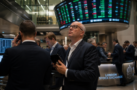 Top 4 catalysts for the FTSE 100 Index this week