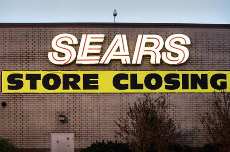 140-year-old mall retail giant only has 5 locations left
