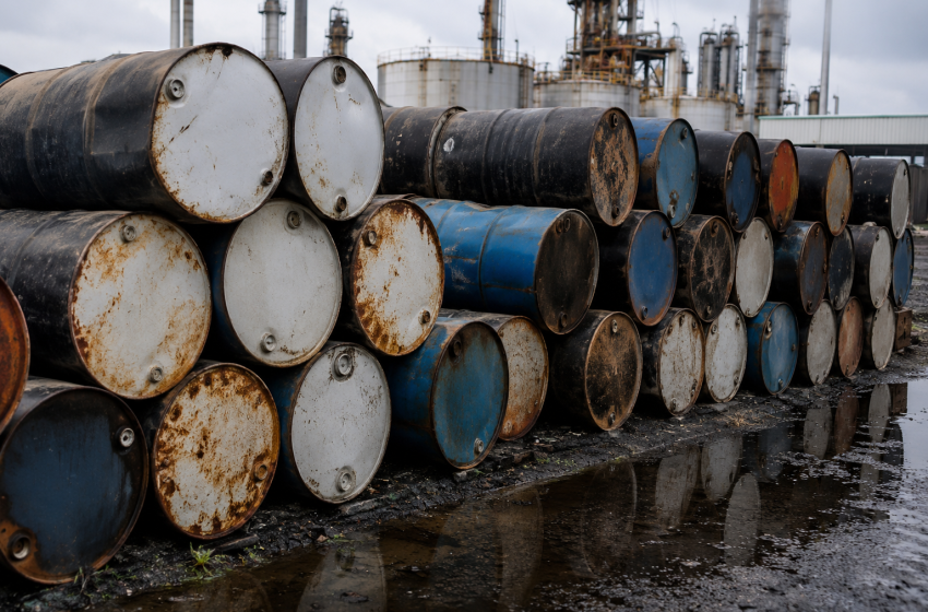  WTI and Brent oil prices jump as Iran issues demands to reopen Strait of Hormuz